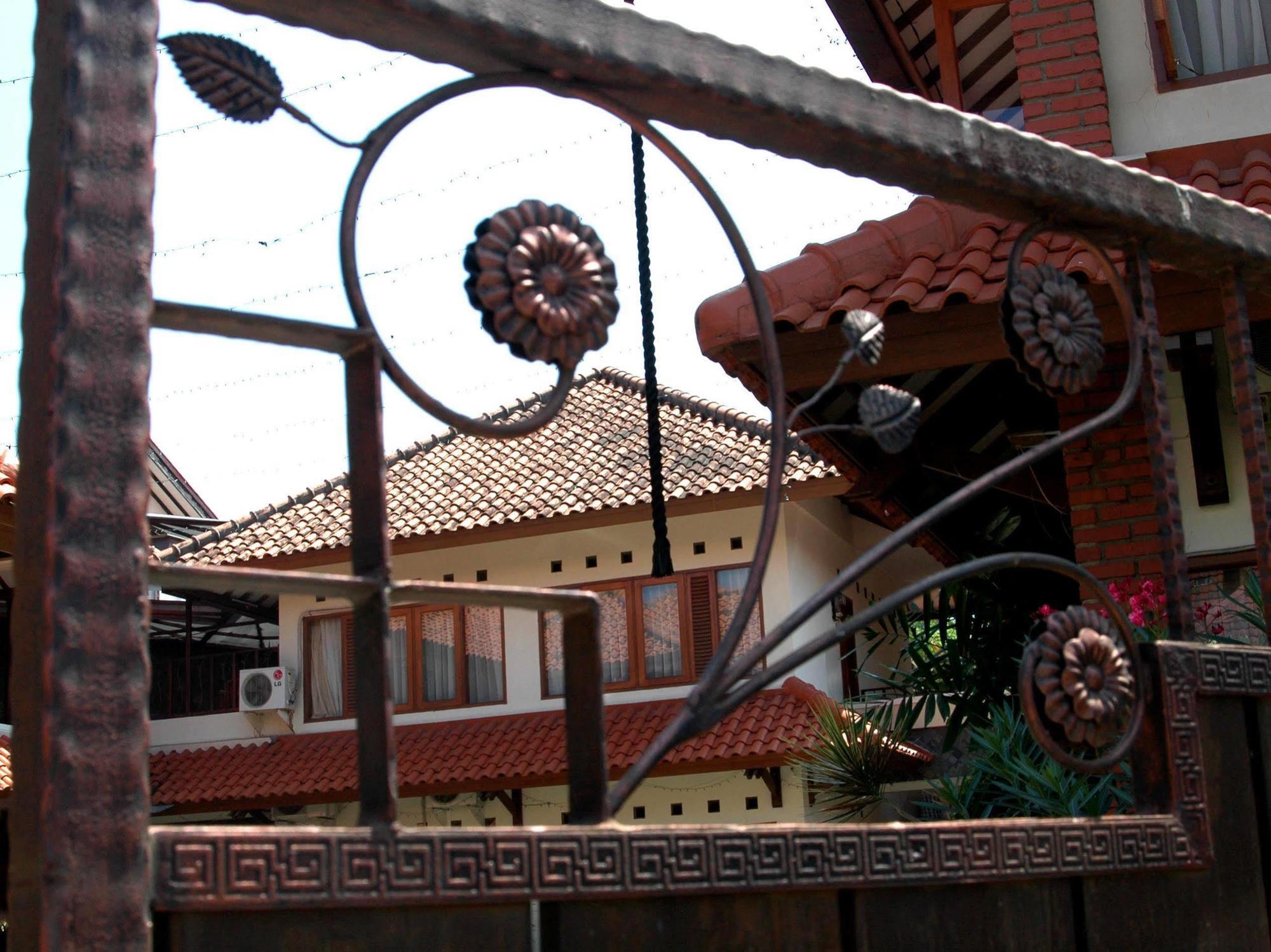 Puri Larasati Hotel Bandung